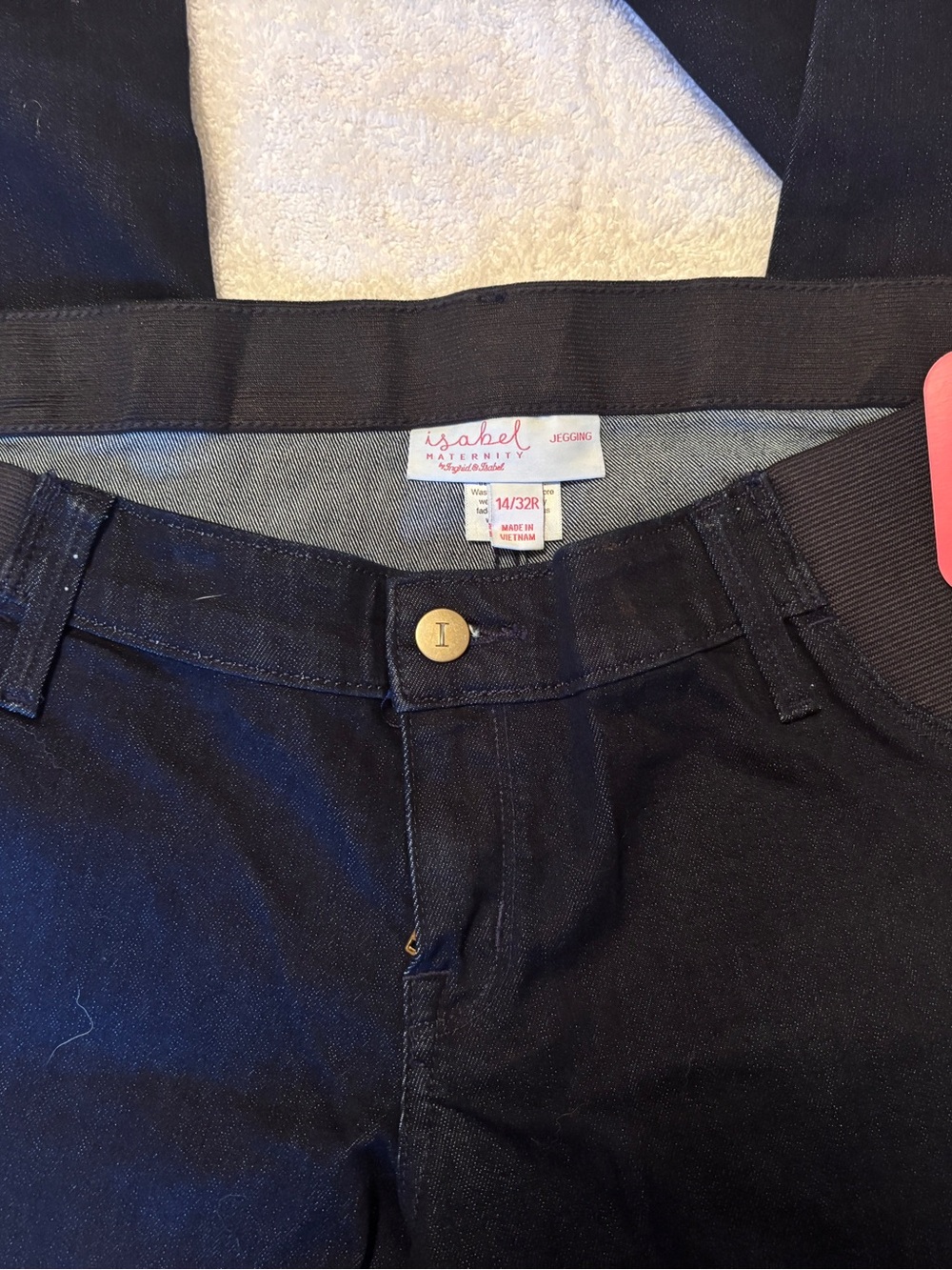 Isabel Maternity by Ingrid & Isabel Denim Skinny Maternity Jeans. Size14/32R NWT